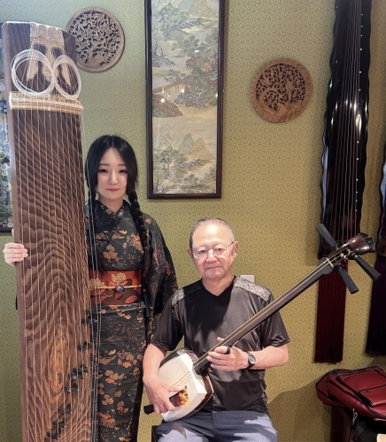 筆と津軽三味線による演奏！ 画像